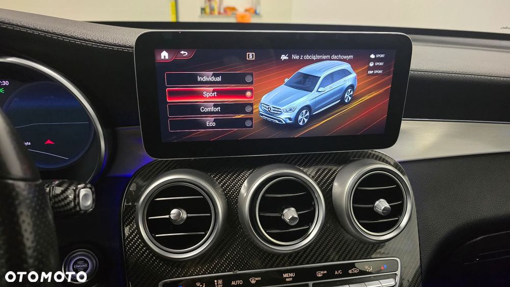 Mercedes-Benz GLC 220 d 4Matic 9G-TRONIC AMG Line Plus - 21