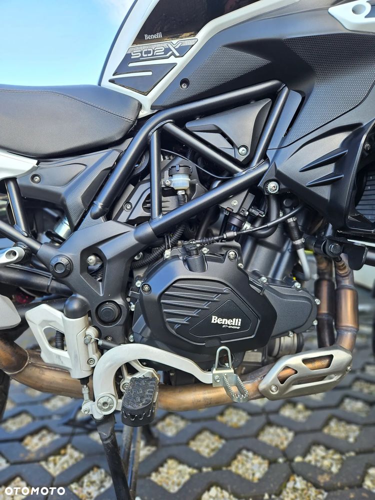 Benelli TRK 502X - 12