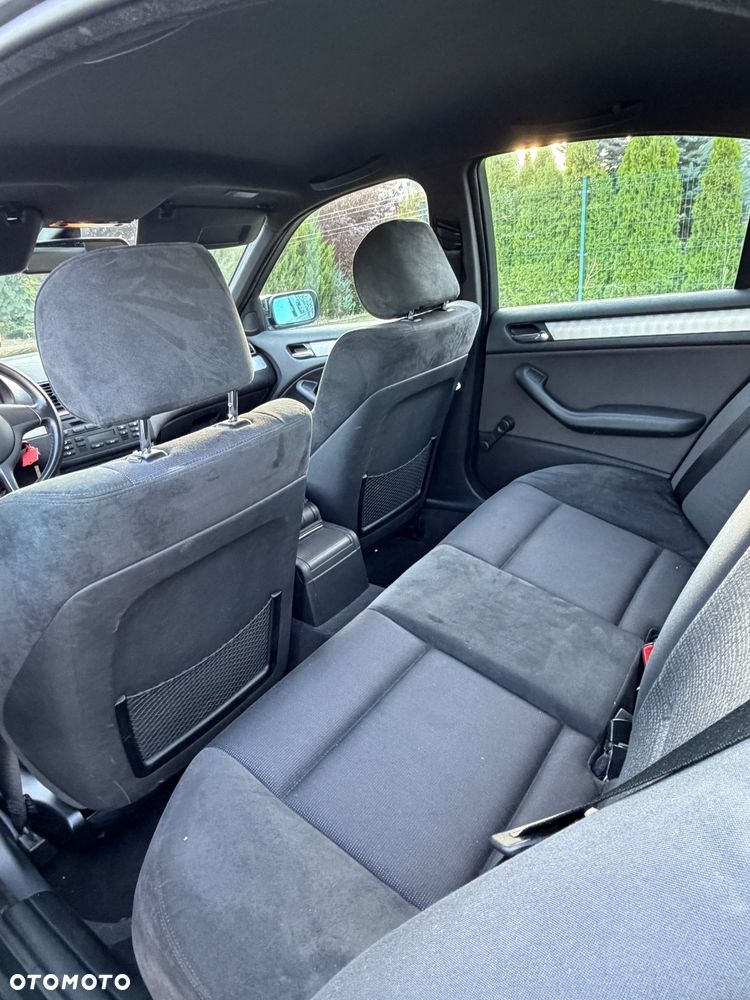 BMW Seria 3 318i - 12