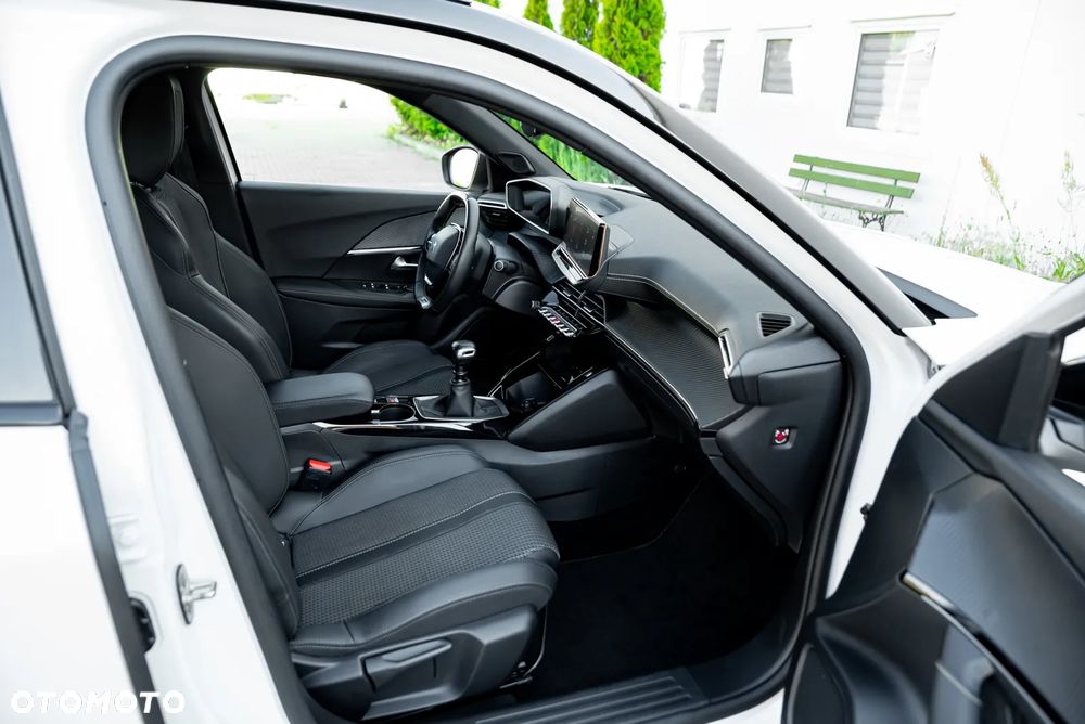 Peugeot 2008 1.2 PureTech GT S&S - 25