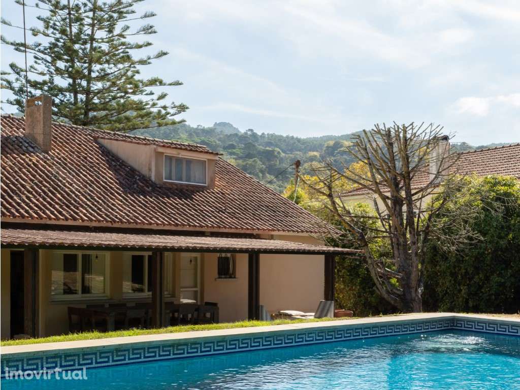 Moradia T8 com jardim e Piscina, em Galamares, Sintra - Grande imagem: 2/58