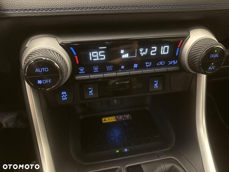 Toyota RAV4 2.5 Hybrid Selection 4x4 - 17