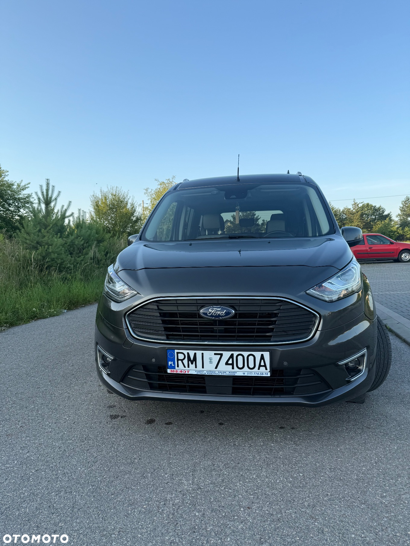 Ford Tourneo Connect Grand - 10
