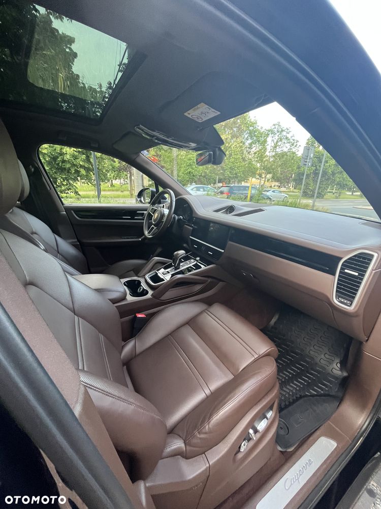 Porsche Cayenne - 13