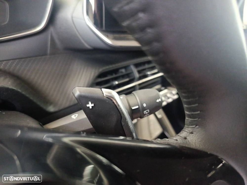 Peugeot 208 1.2 PureTech Allure EAT8 - 15