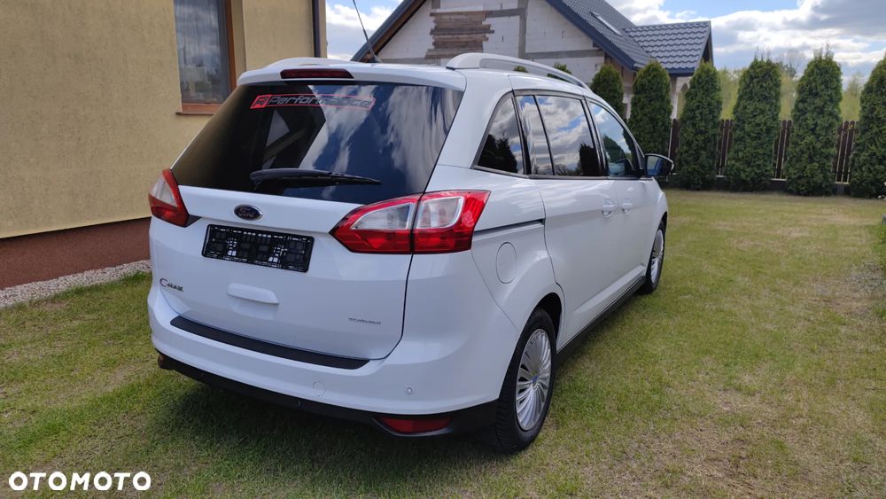 Ford Grand C-MAX - 12