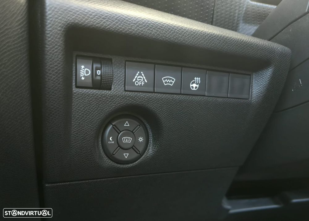 Citroën C4 PureTech 130 Stop&Start EAT8 SHINE - 15