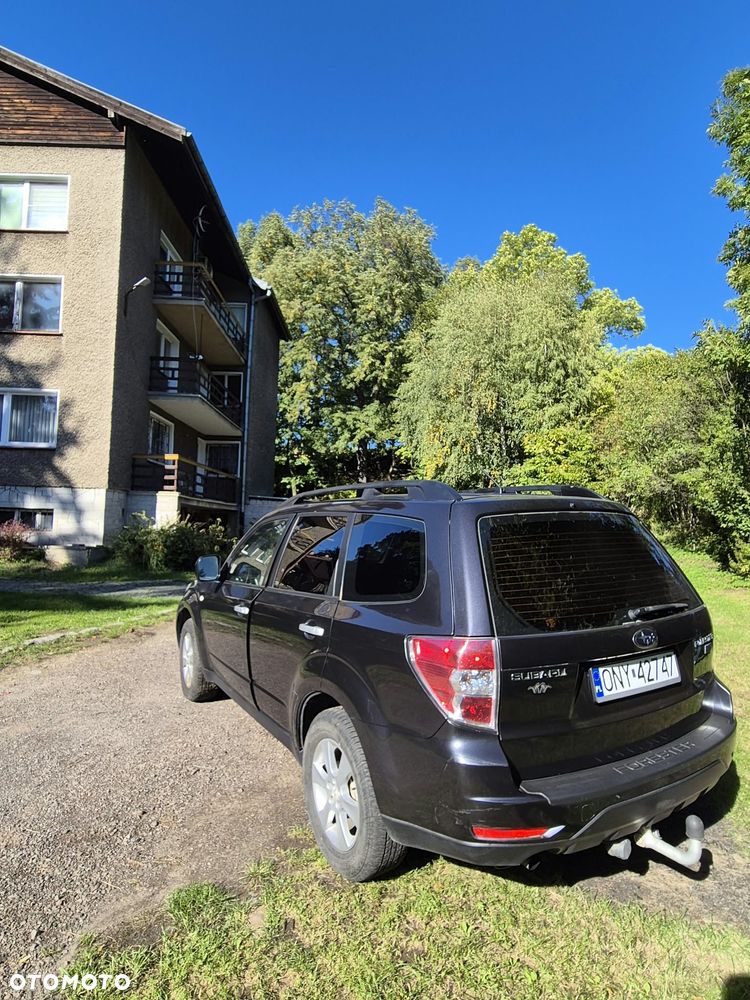 Subaru Forester 2011 photo 4