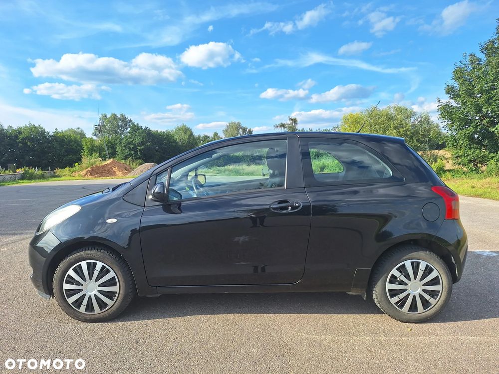 Toyota Yaris 1.3 VVT-i Luna - 2
