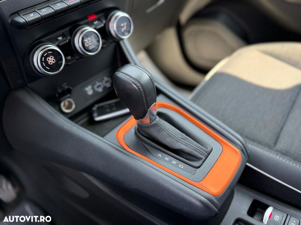 Renault Captur - 24
