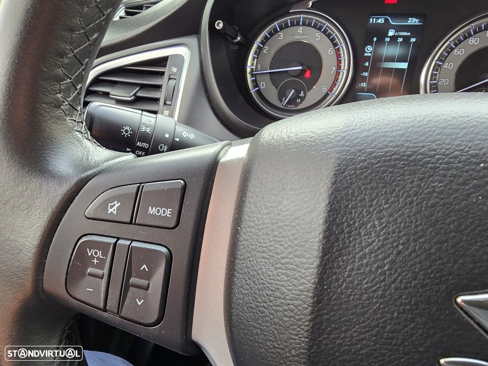 Suzuki S-Cross - 21