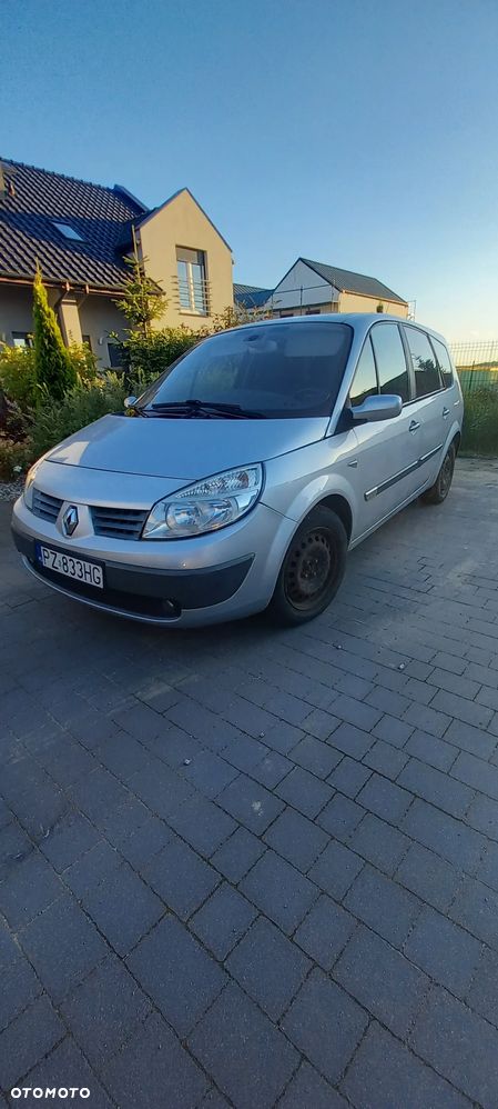 Renault Scenic 2.0 16V Luxe Dynamique - 1