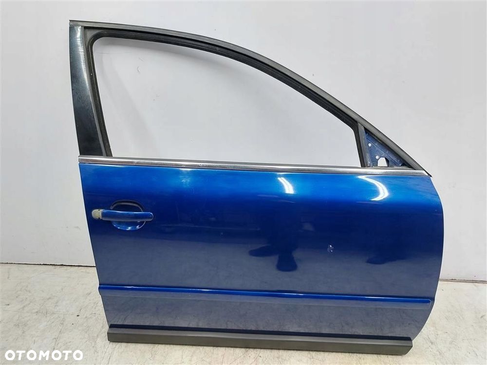Drzwi przednie prawe przód VW Passat B5 FL 2000-2005 LC5X GRANATOWE - 1