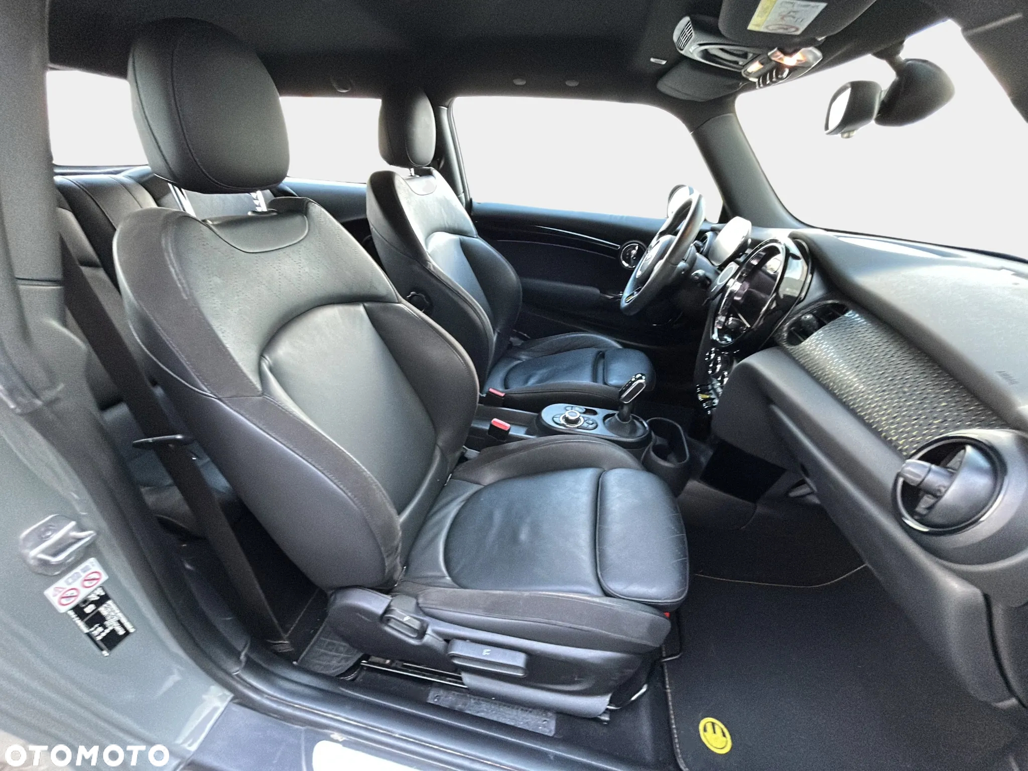 MINI Cooper SE Electric Trim - 14