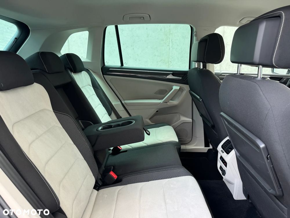 Volkswagen Tiguan - 16