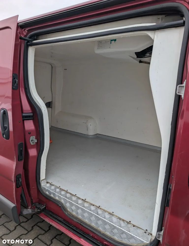 Renault Trafic - 9