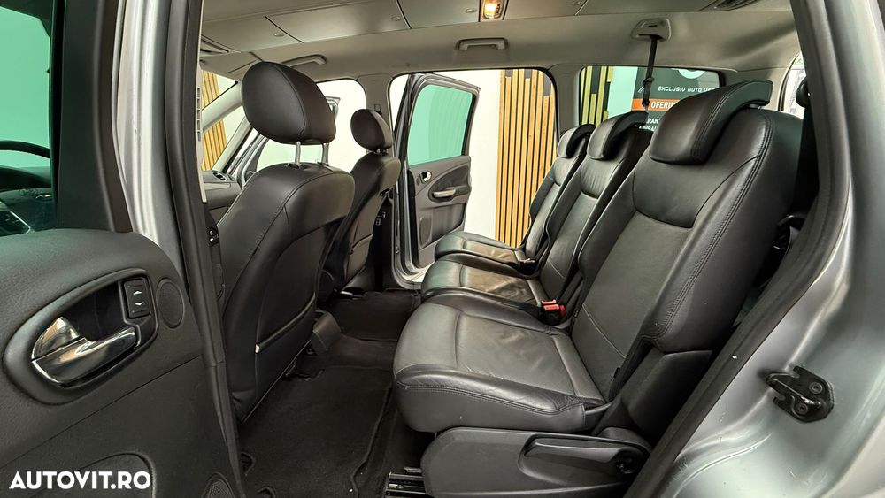 Ford Galaxy 2.0 Ghia - 15