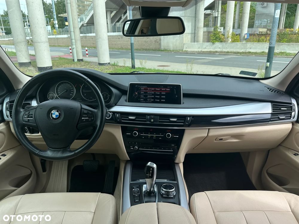 BMW X5 xDrive25d - 24