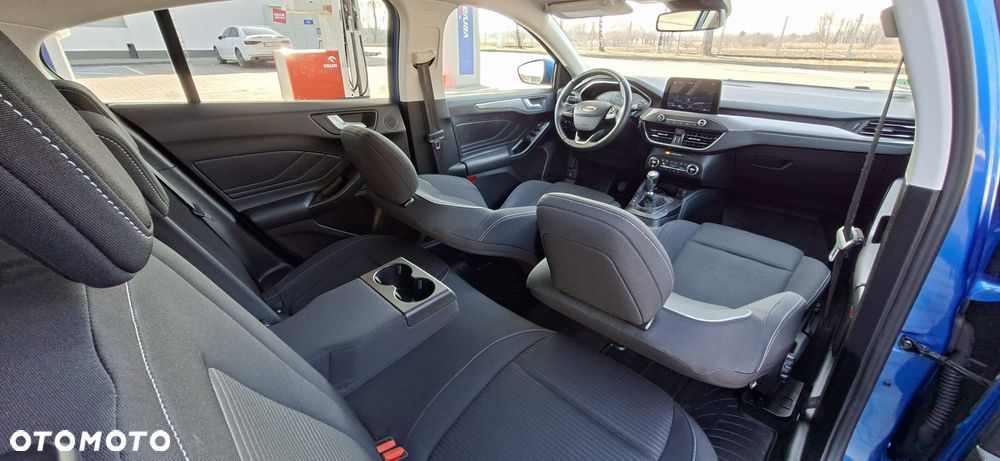 Ford Focus 1.0 EcoBoost Active - 22