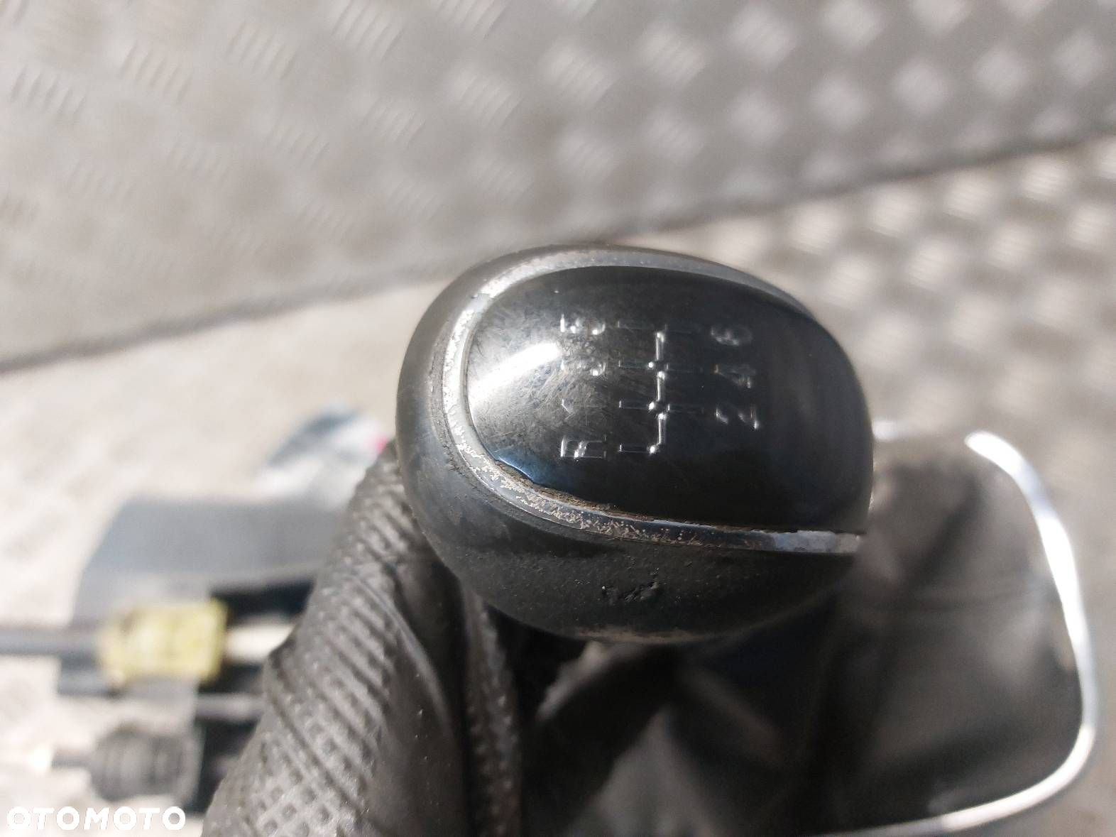 LEWAREK ZMIANY BIEGÓW + LINKI OPEL INSIGNIA A 55560991 13261545 - 2
