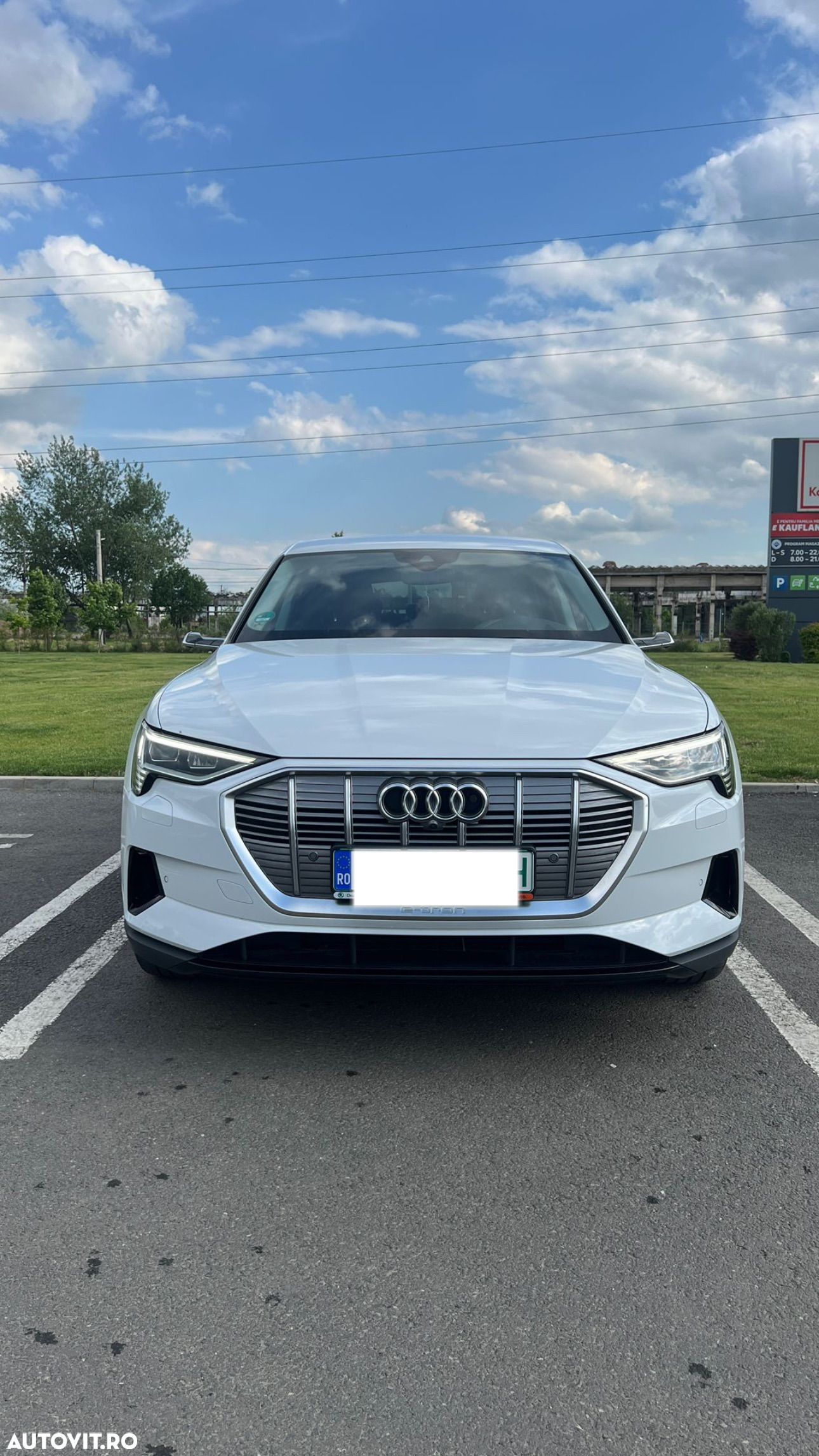 Audi e-tron quattro S - 1