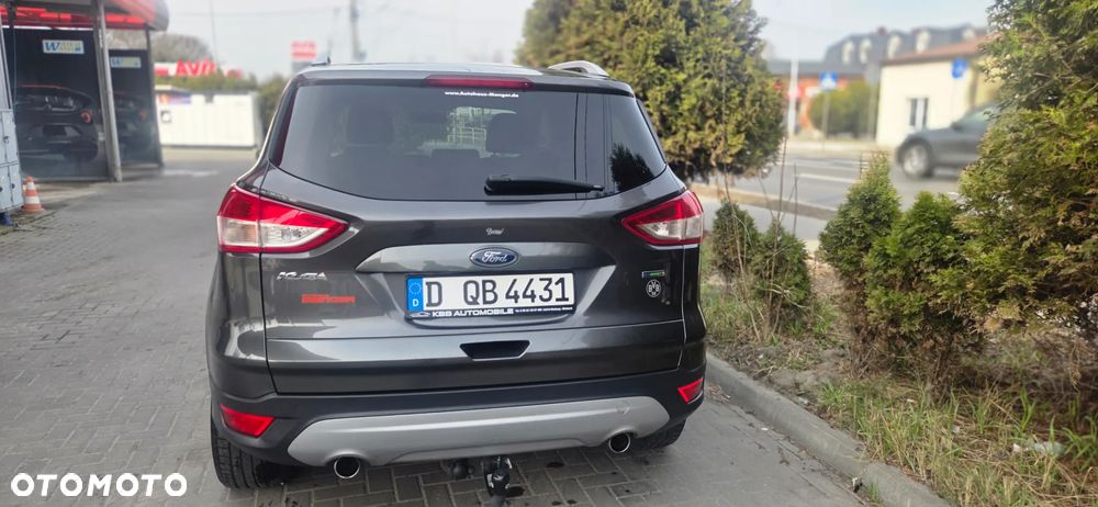 Ford Kuga 1.5 EcoBoost 2x4 Titanium - 12