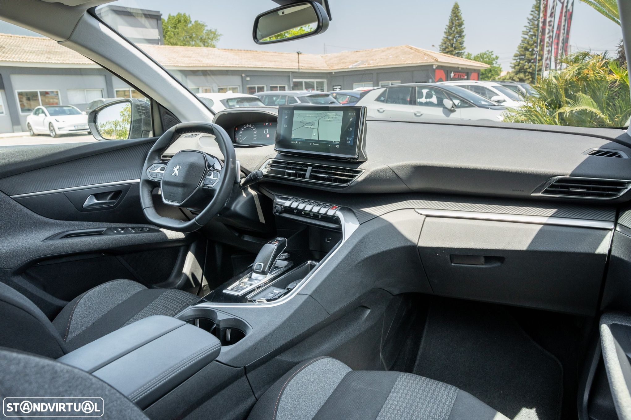 Peugeot 3008 1.2 PureTech Allure EAT8 - 14