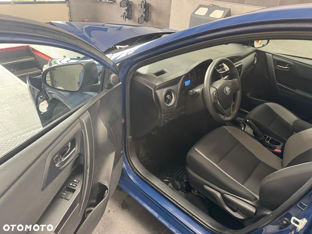 Toyota Auris 1.6 Comfort - 23