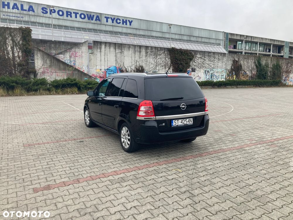 Opel Zafira 1.8 Easytronic Cosmo - 4