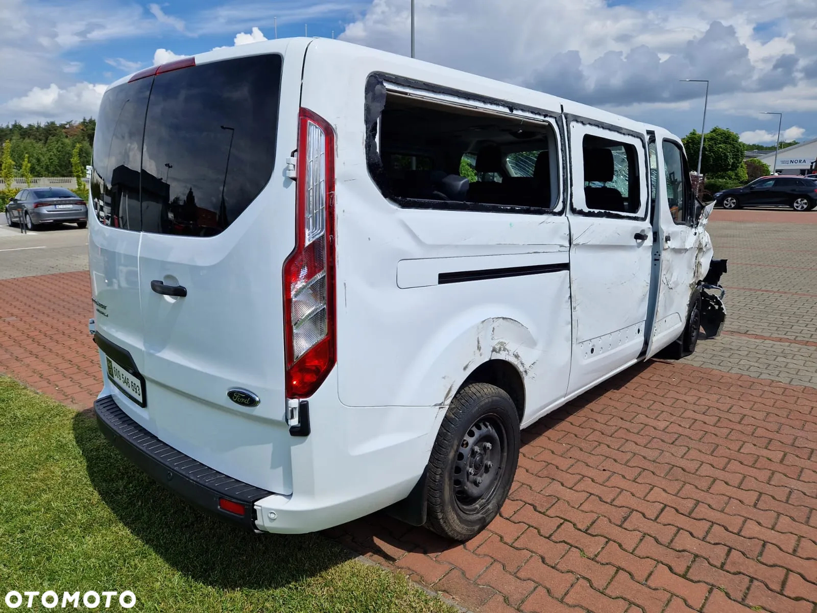 Ford Transit Custom Kombi 320 L2H1 Trend - 11