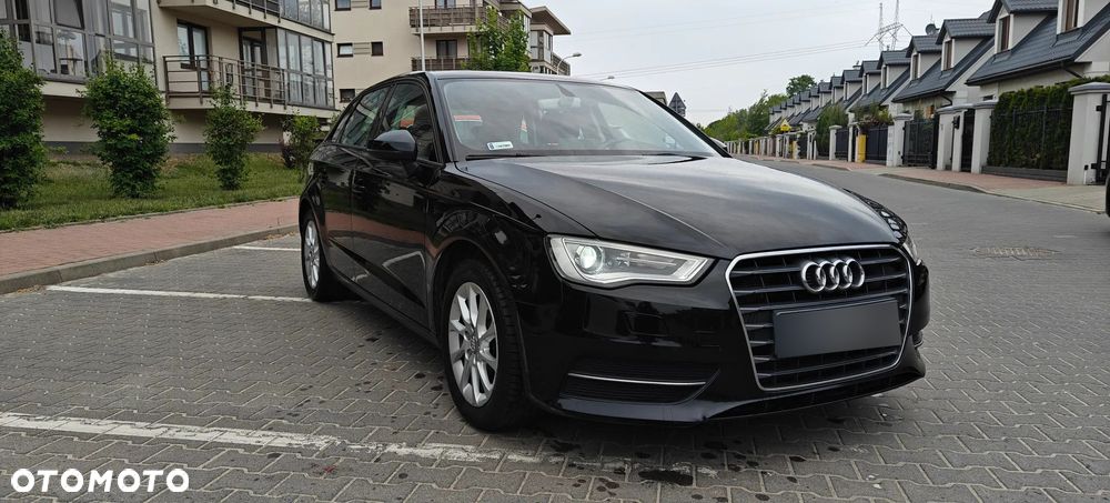 Audi A3 Sportback 1.4 TFSI Attraction - 4