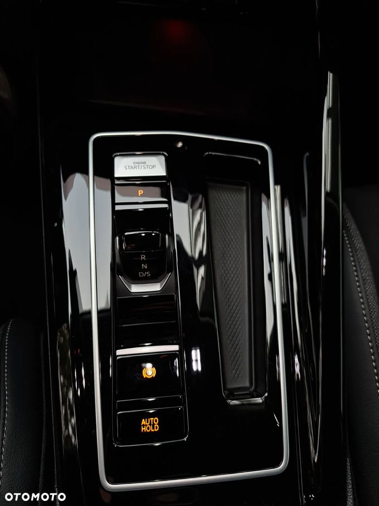 Volkswagen Golf - 19