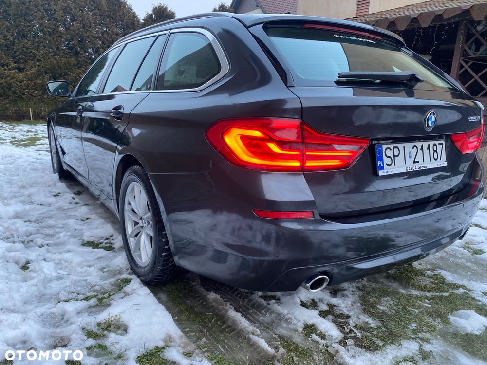 BMW Seria 5 520d - 22