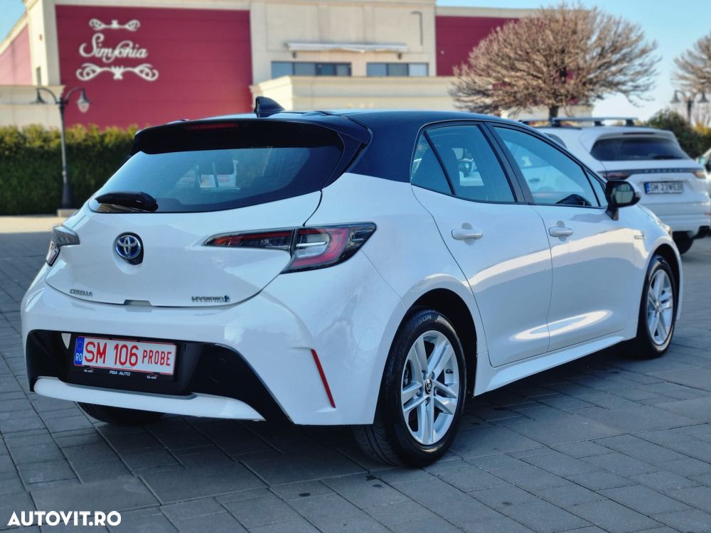 Toyota Corolla 1.8 HSD Dynamic - 8