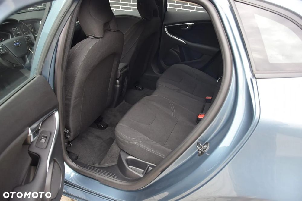 Volvo V40 D3 Summum - 10