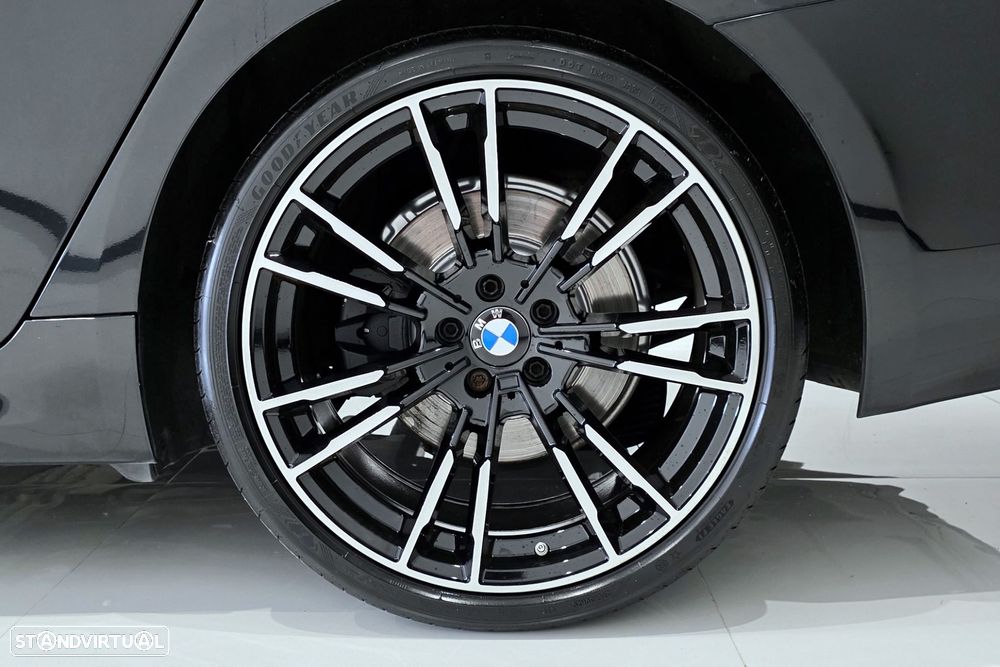 BMW 520 d Pack M Auto - 32