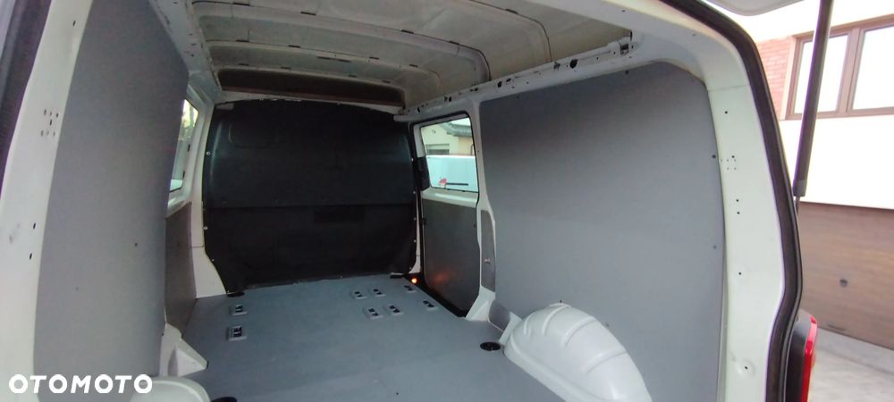 Volkswagen Transporter T5 Long - 6