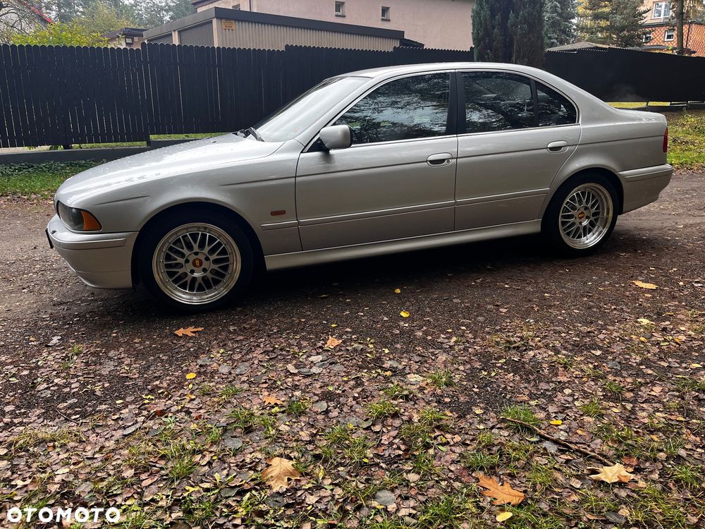 BMW 5 Series 2001 photo 3