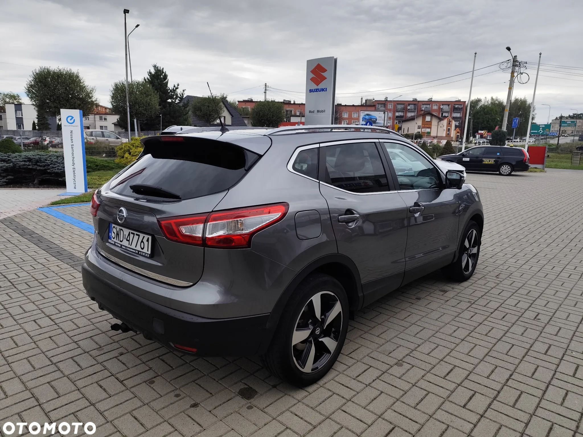 Nissan Qashqai 1.2 DIG-T N-Connecta EU6 - 5
