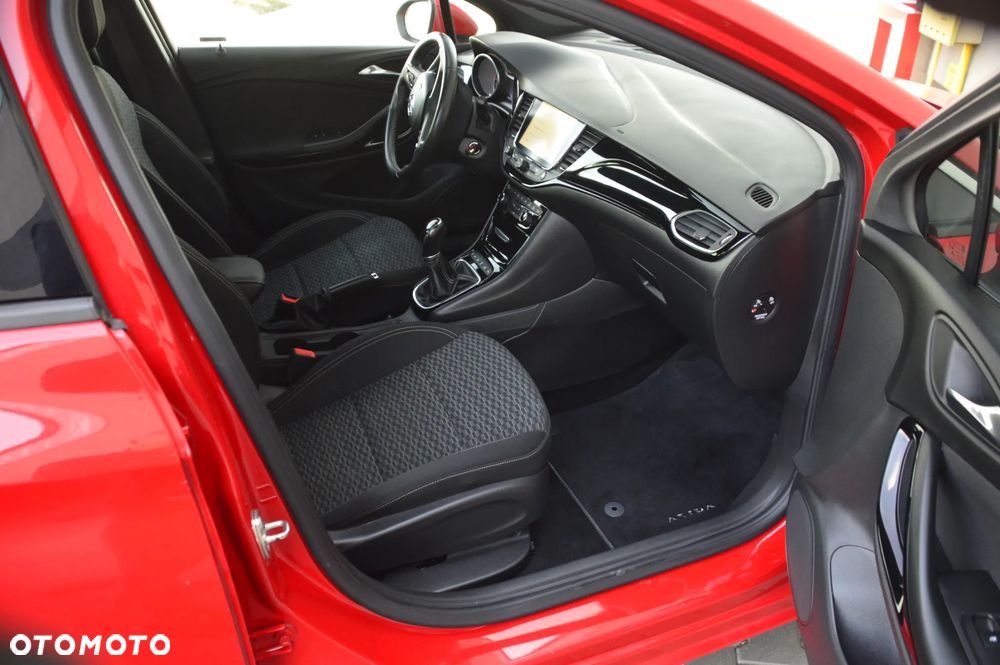 Opel Astra 1.6 Turbo Start/Stop Innovation - 26