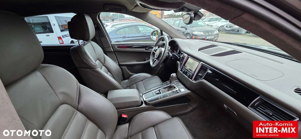 Porsche Macan - 11