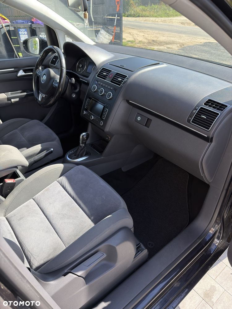 Volkswagen Touran - 5