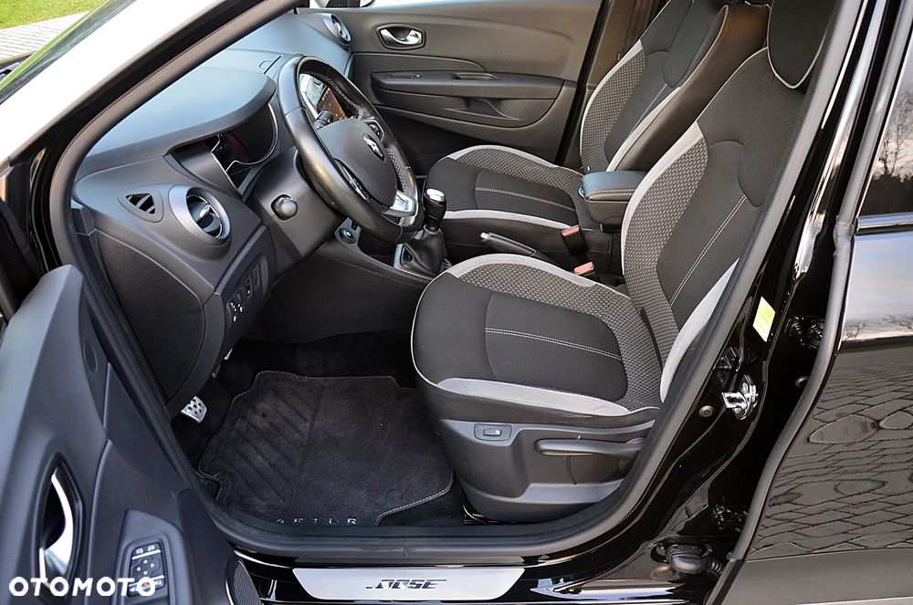 Renault Captur (ENERGY) TCe 90 BOSE EDITION - 14