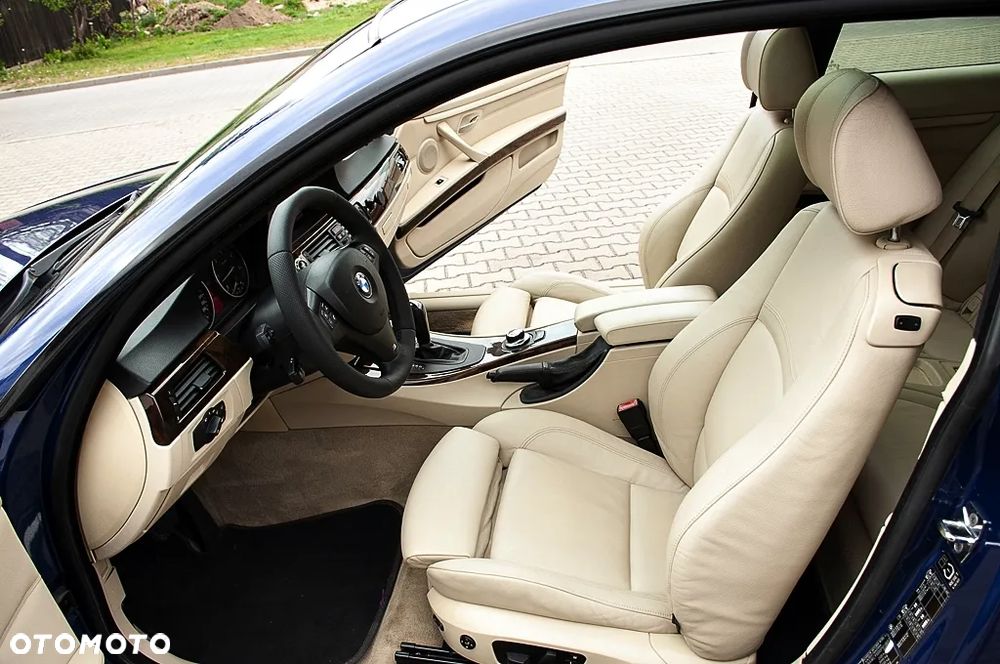BMW Seria 3 330xd - 26