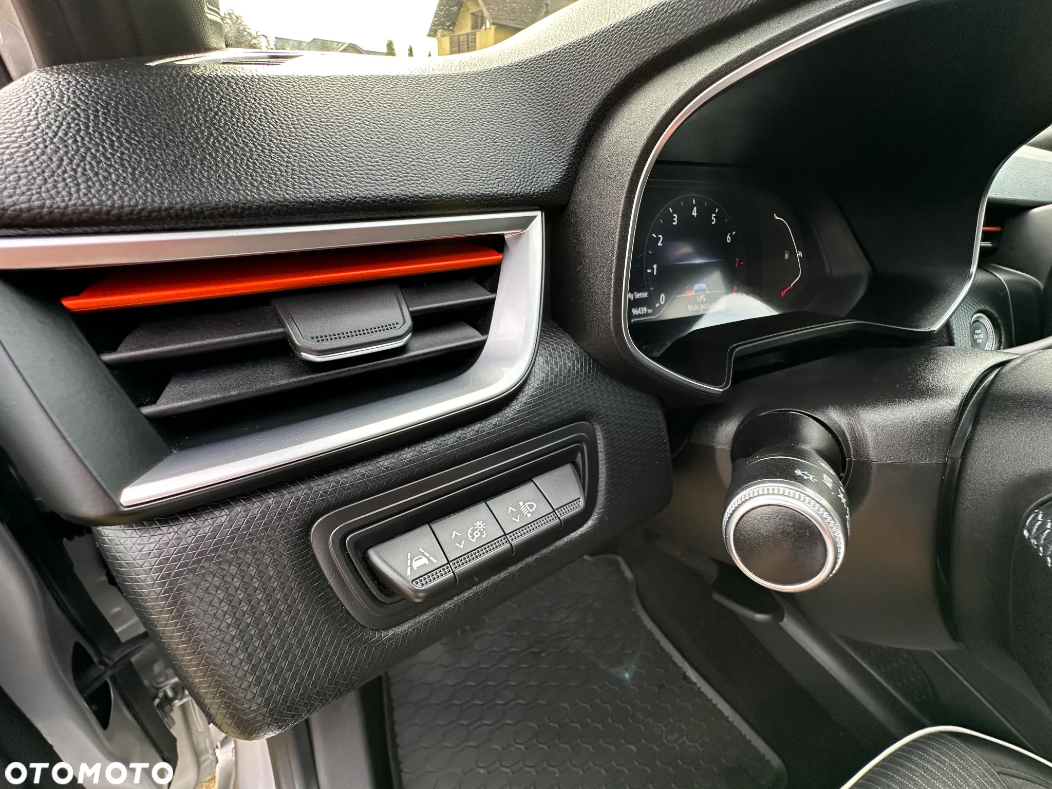 Renault Clio - 15