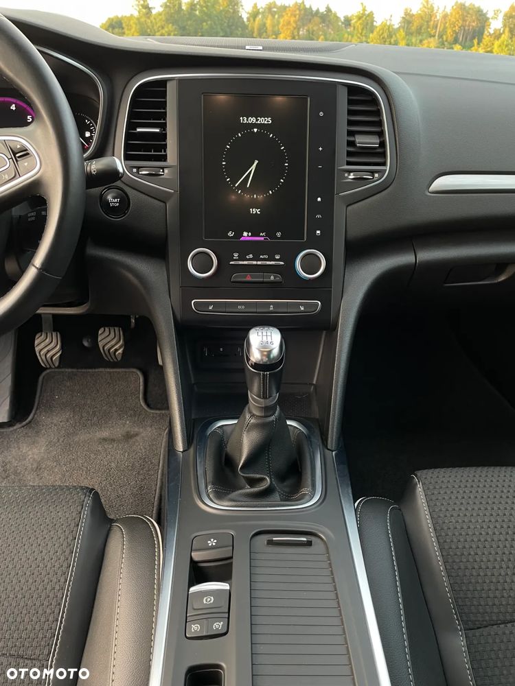 Renault Megane ENERGY TCe 130 BOSE EDITION - 6