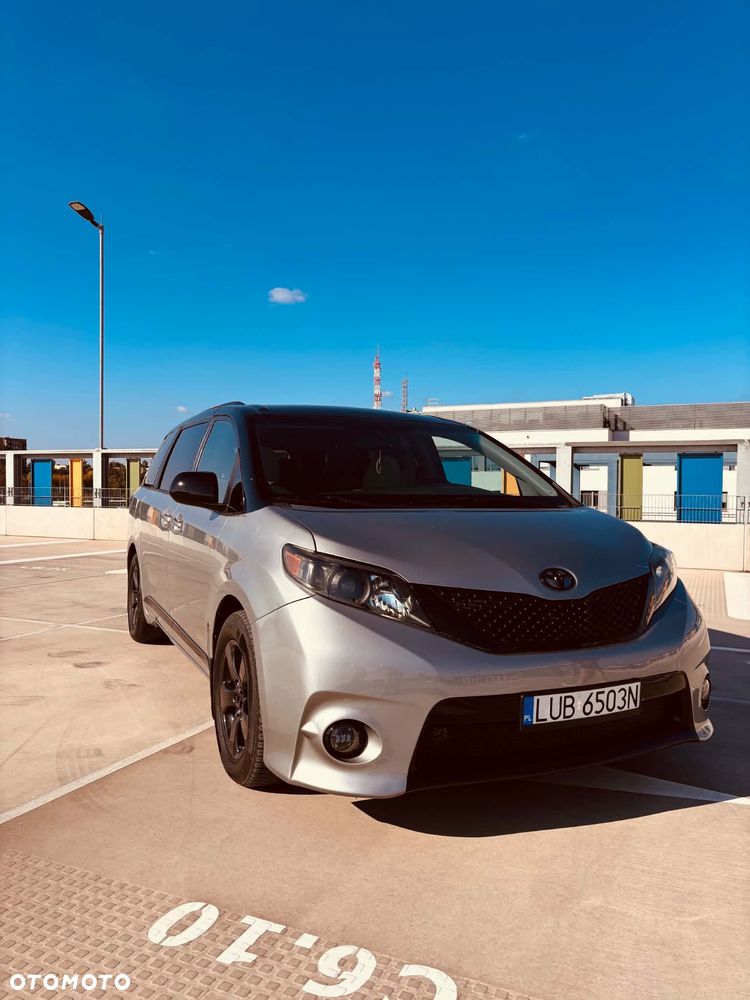 Toyota Sienna