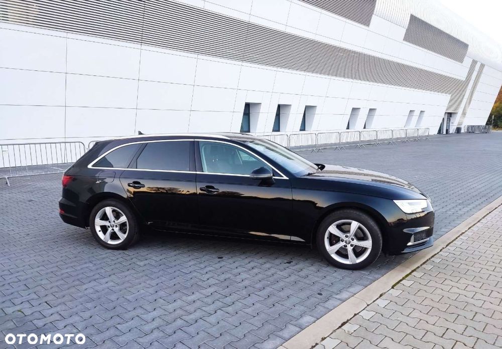 Audi A4 Avant - 4