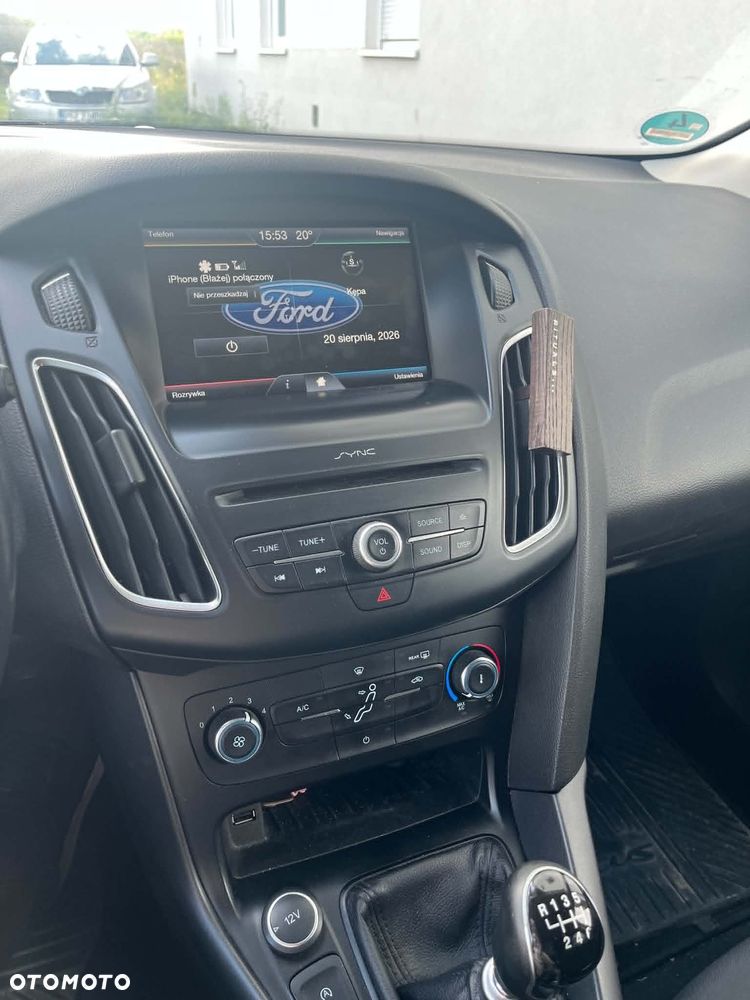 Ford Focus 1.5 TDCi SYNC Edition - 6
