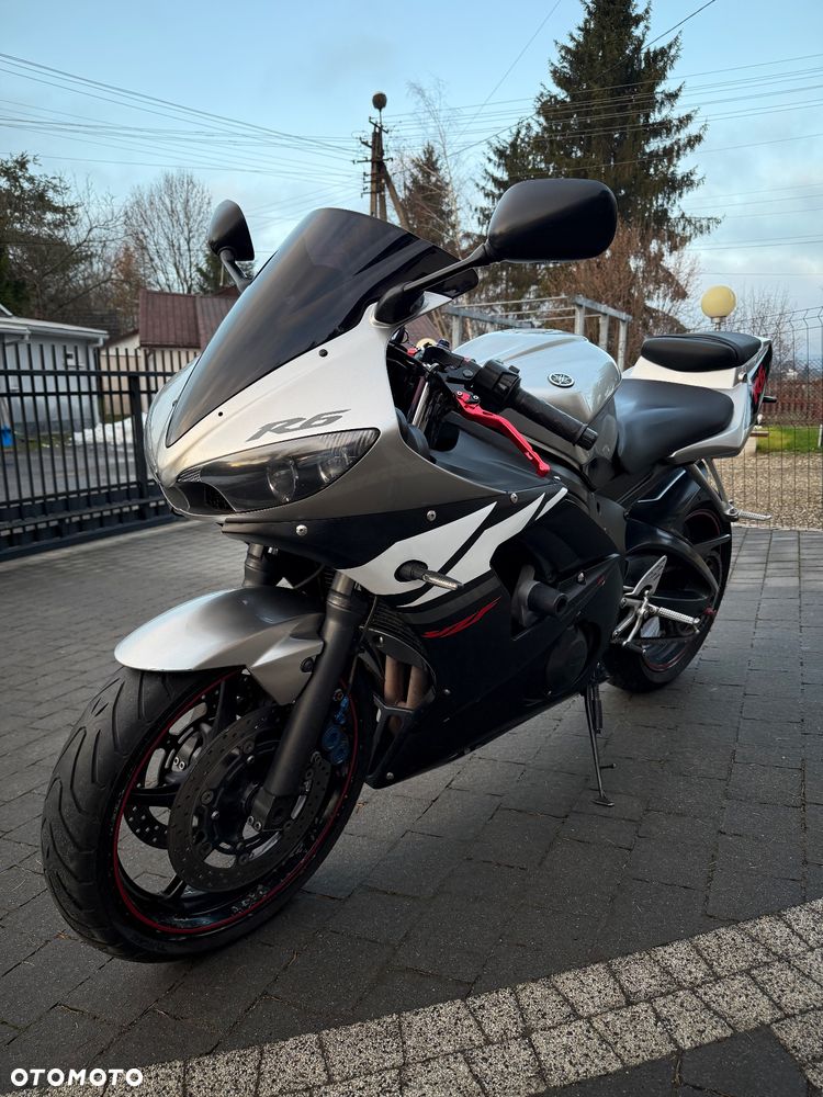 Yamaha R6 - 9